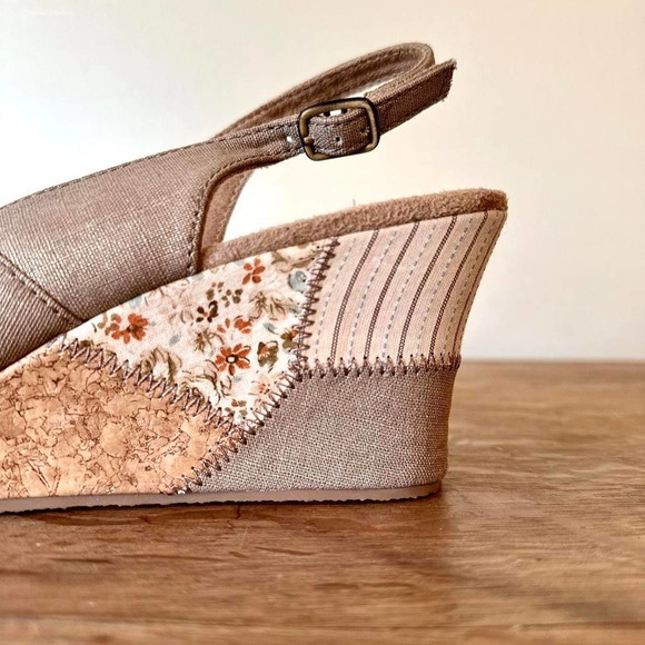 Mudd cork wedges with‎ patchwork detail - Picture 3 of 4